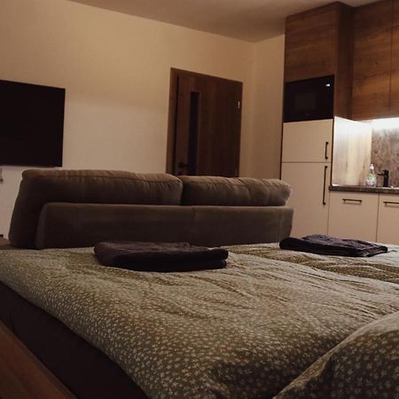 Iq Apartments Пряшів Екстер'єр фото