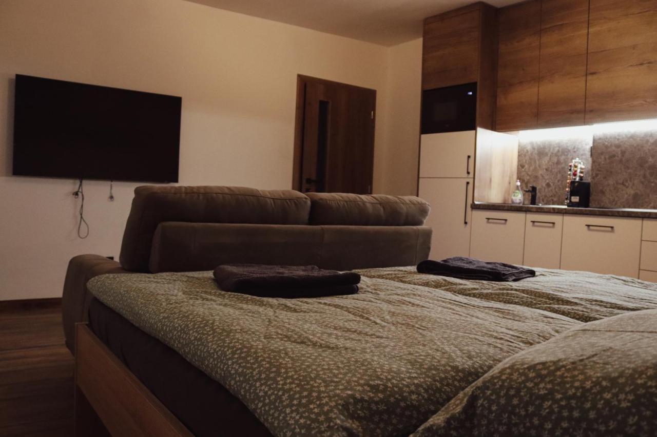 Iq Apartments Пряшів Екстер'єр фото