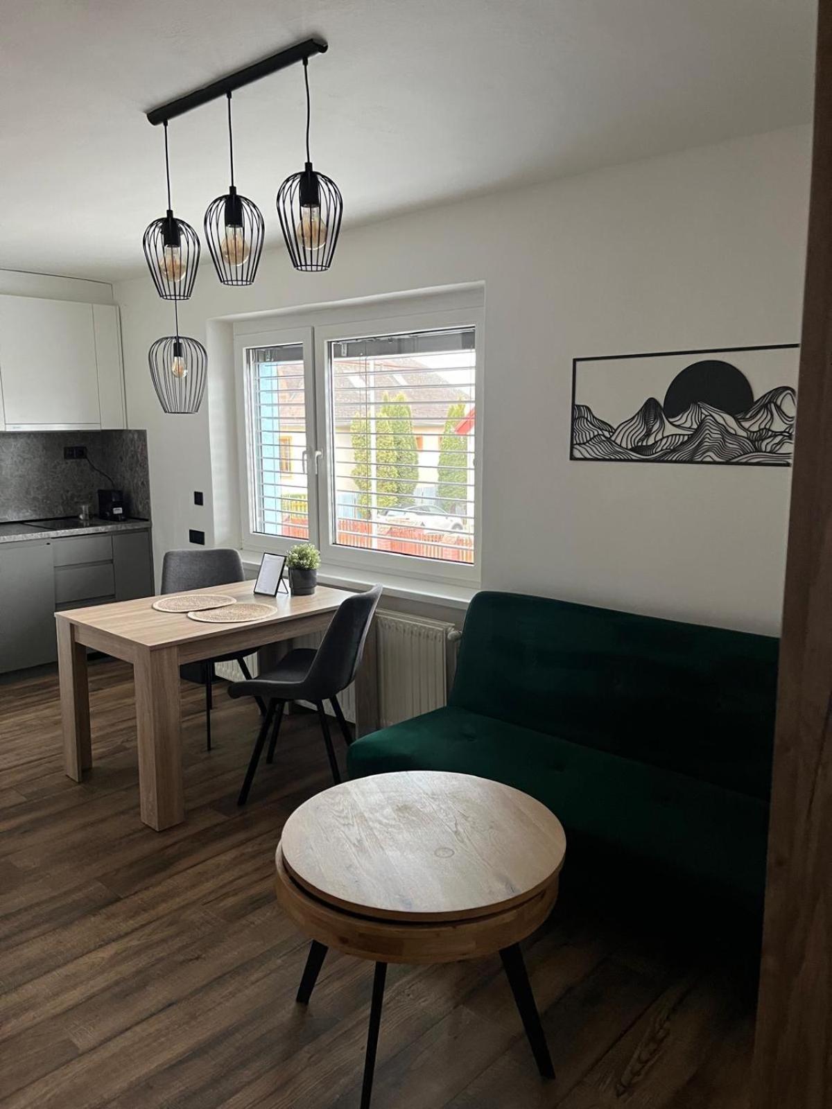 Iq Apartments Пряшів Екстер'єр фото