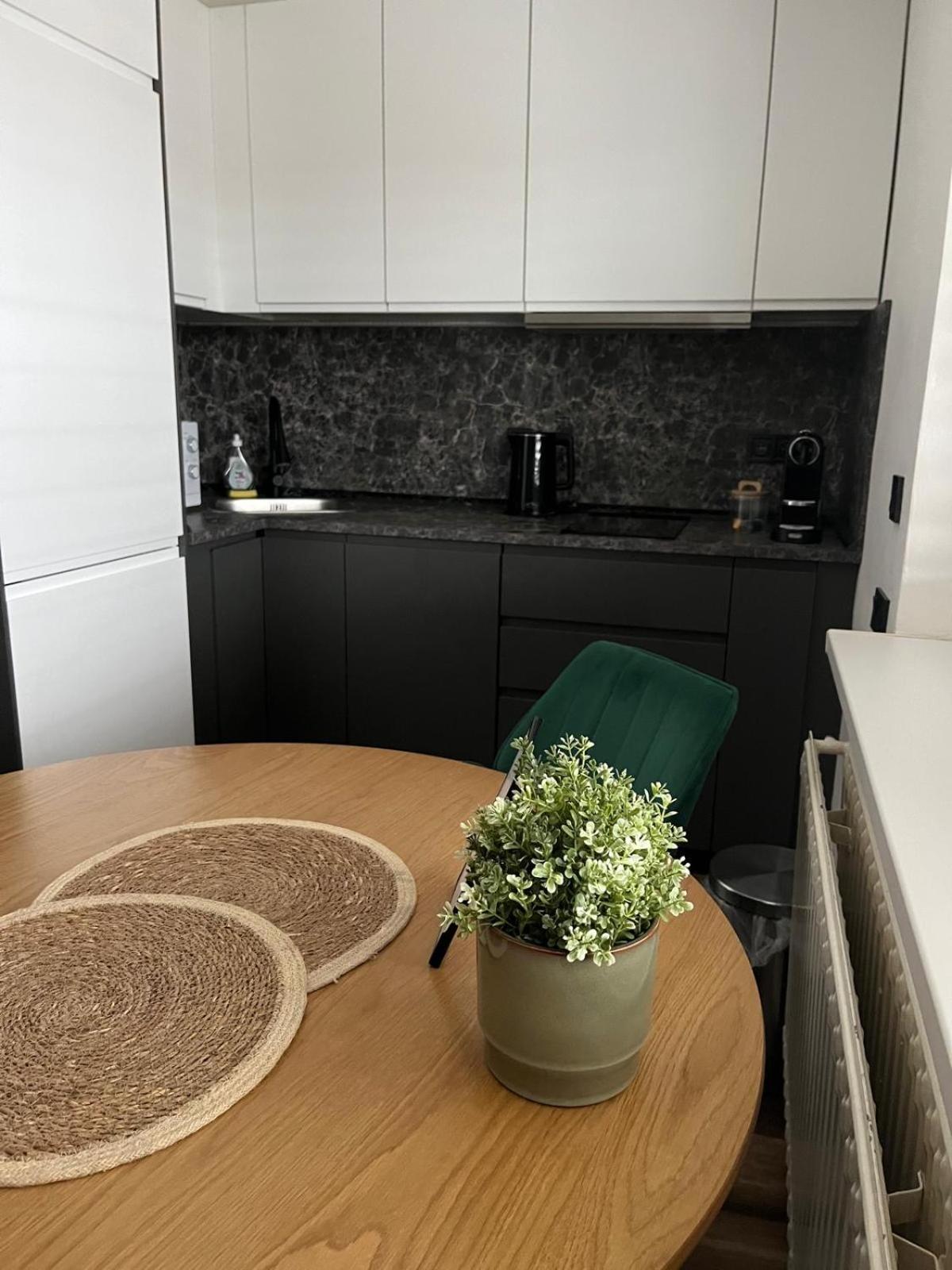 Iq Apartments Пряшів Екстер'єр фото