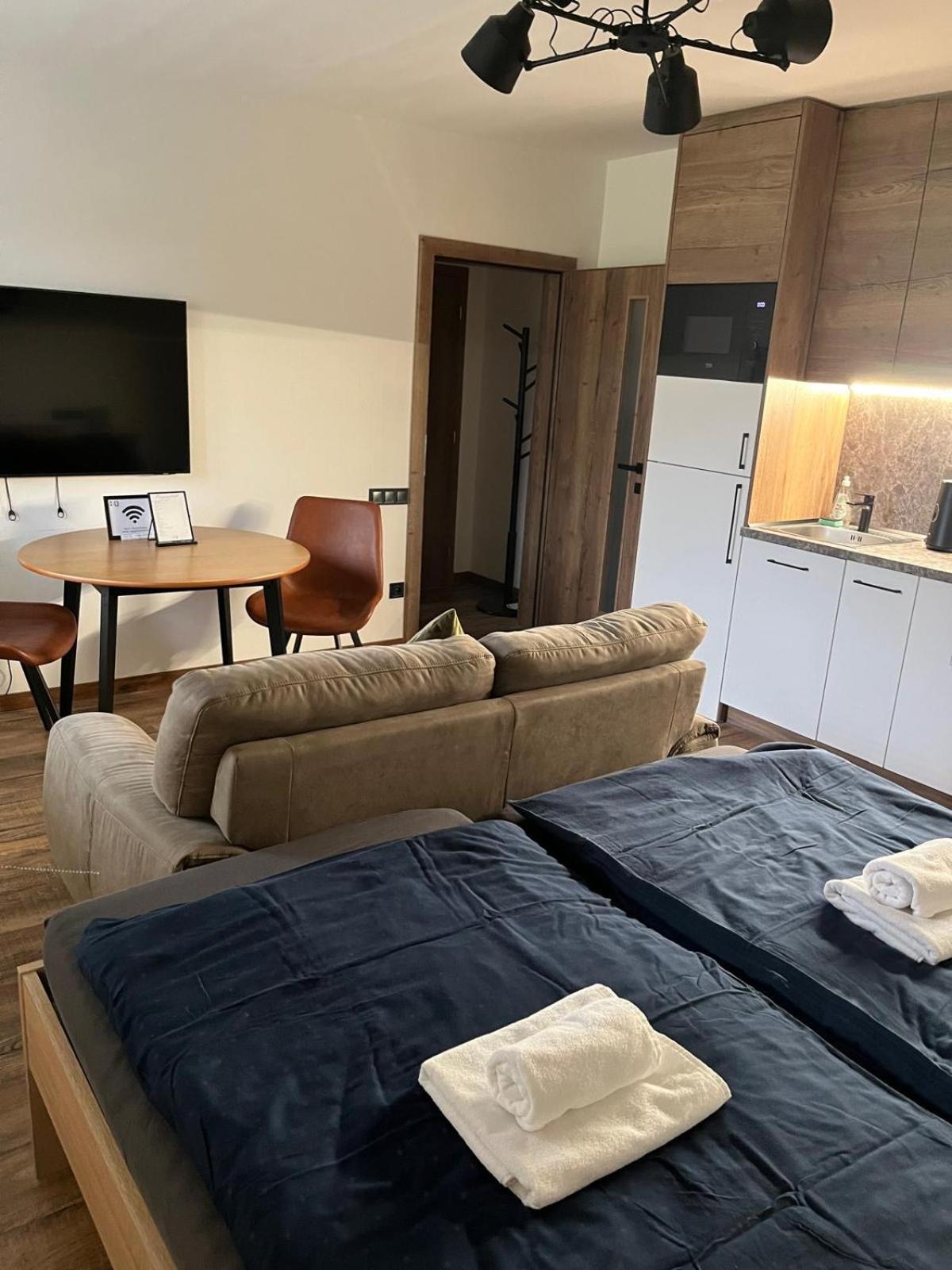 Iq Apartments Пряшів Екстер'єр фото