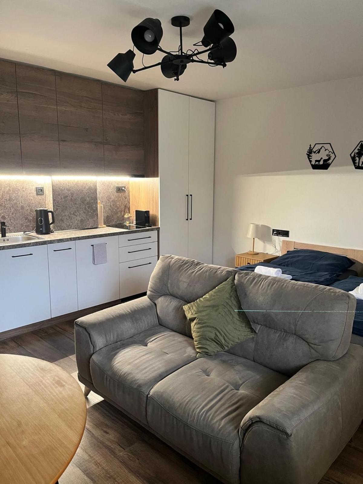Iq Apartments Пряшів Екстер'єр фото