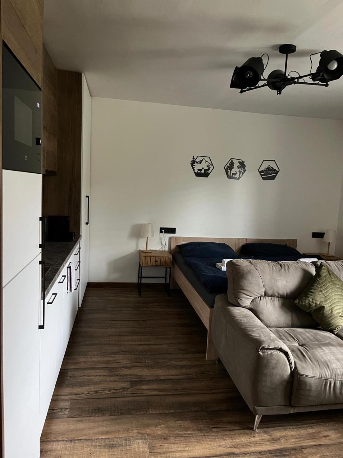 Iq Apartments Пряшів Екстер'єр фото